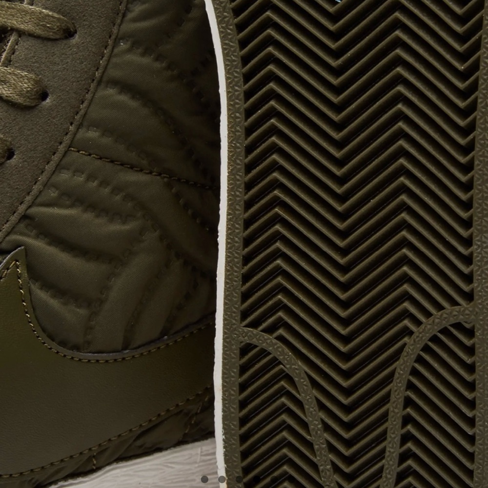 Nike Special Edition Sneakers - image 4